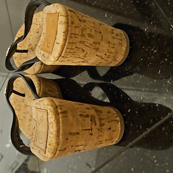 Tori Burch Gorgeous heel sandals 8/ half  M. Great Condition. - Picture 4 of 13